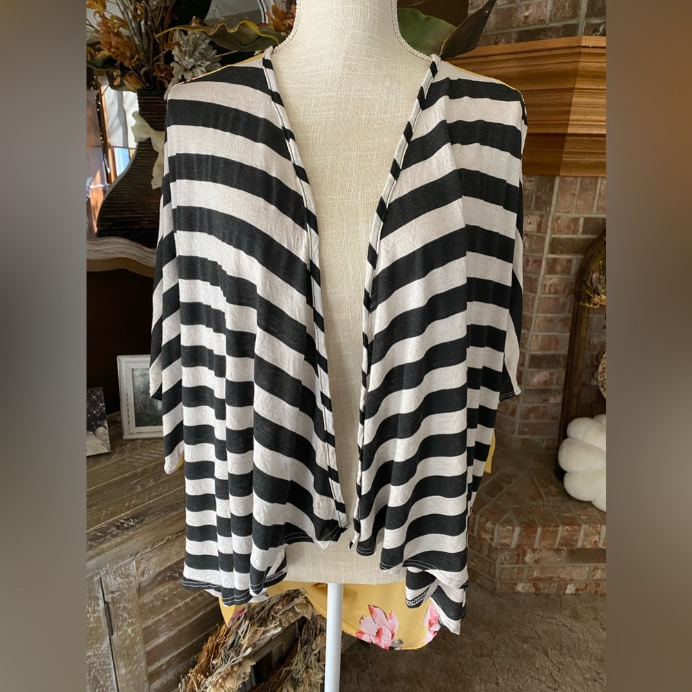ColorBlock Cardigan - Picture 4 of 7